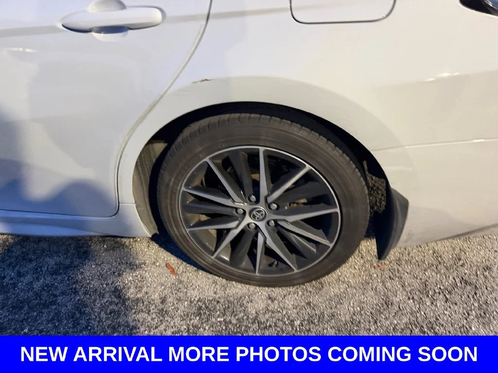 Used 2023 White Toyota SE image 9
