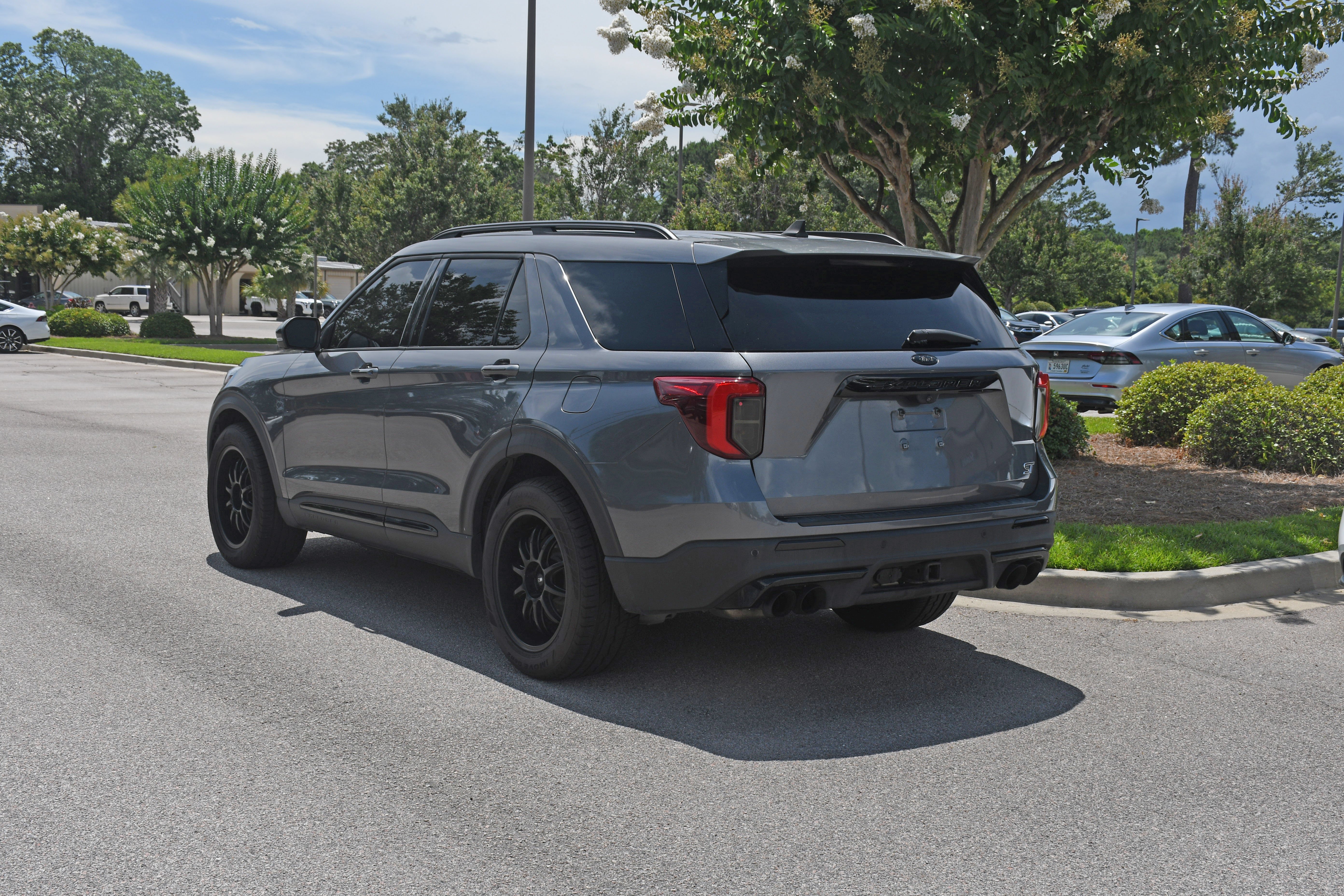 Used 2022 Gray Ford ST image 3