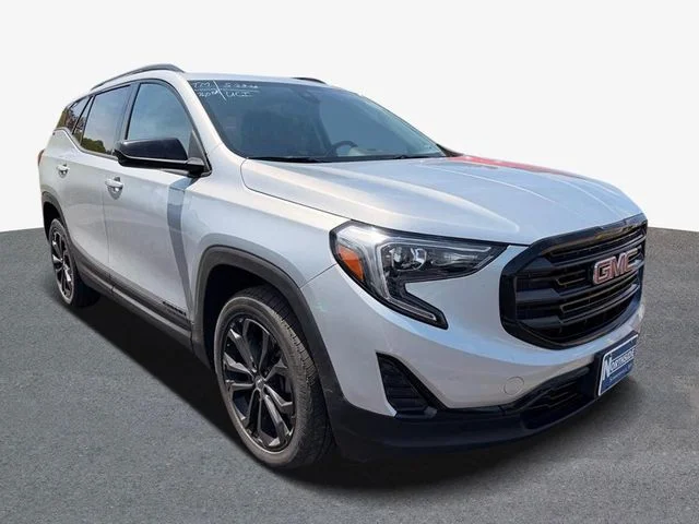 Used 2020 Silver GMC SLE image 4