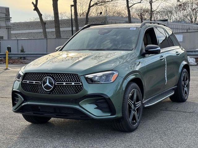 New 2026 MANUFAKTUR Ireland Mid Green Metallic Mercedes-Benz GLE 450 image 7