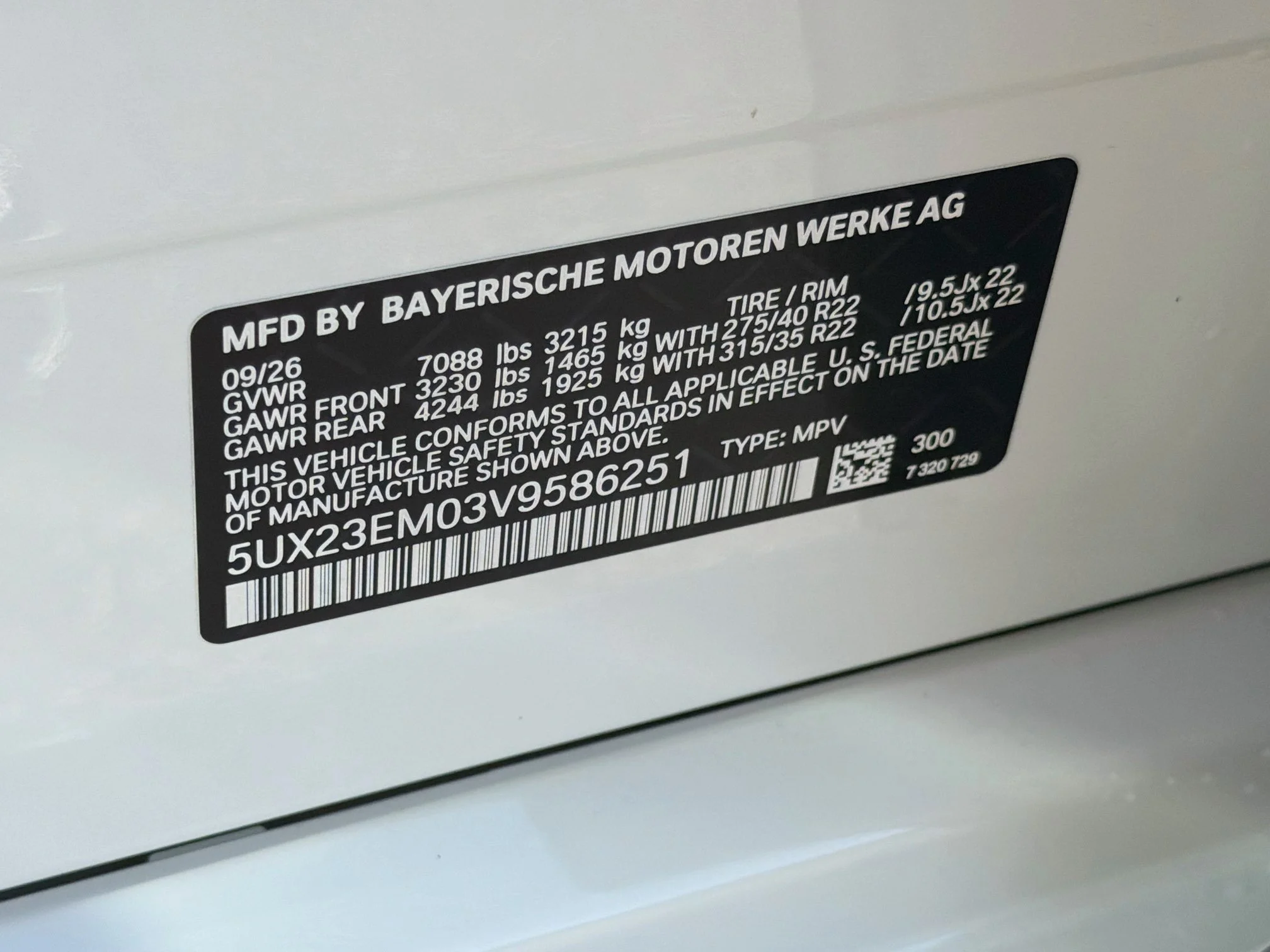 New 2027 Alpine White BMW xDrive40i image 45
