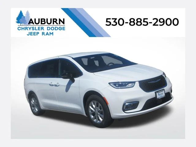 2026 Chrysler Pacifica Select AWD's photo
