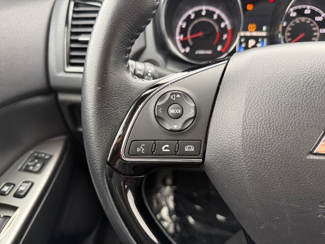 Used 2022  Mitsubishi 2.0 SE image 23