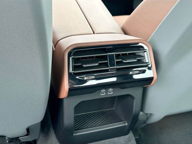 2026 BMW 5 Series 530i - Photo 20