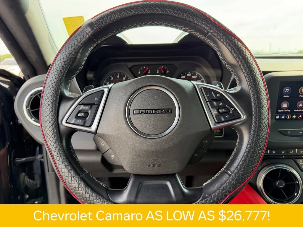 Used 2022 BLACK Chevrolet 2LT image 15