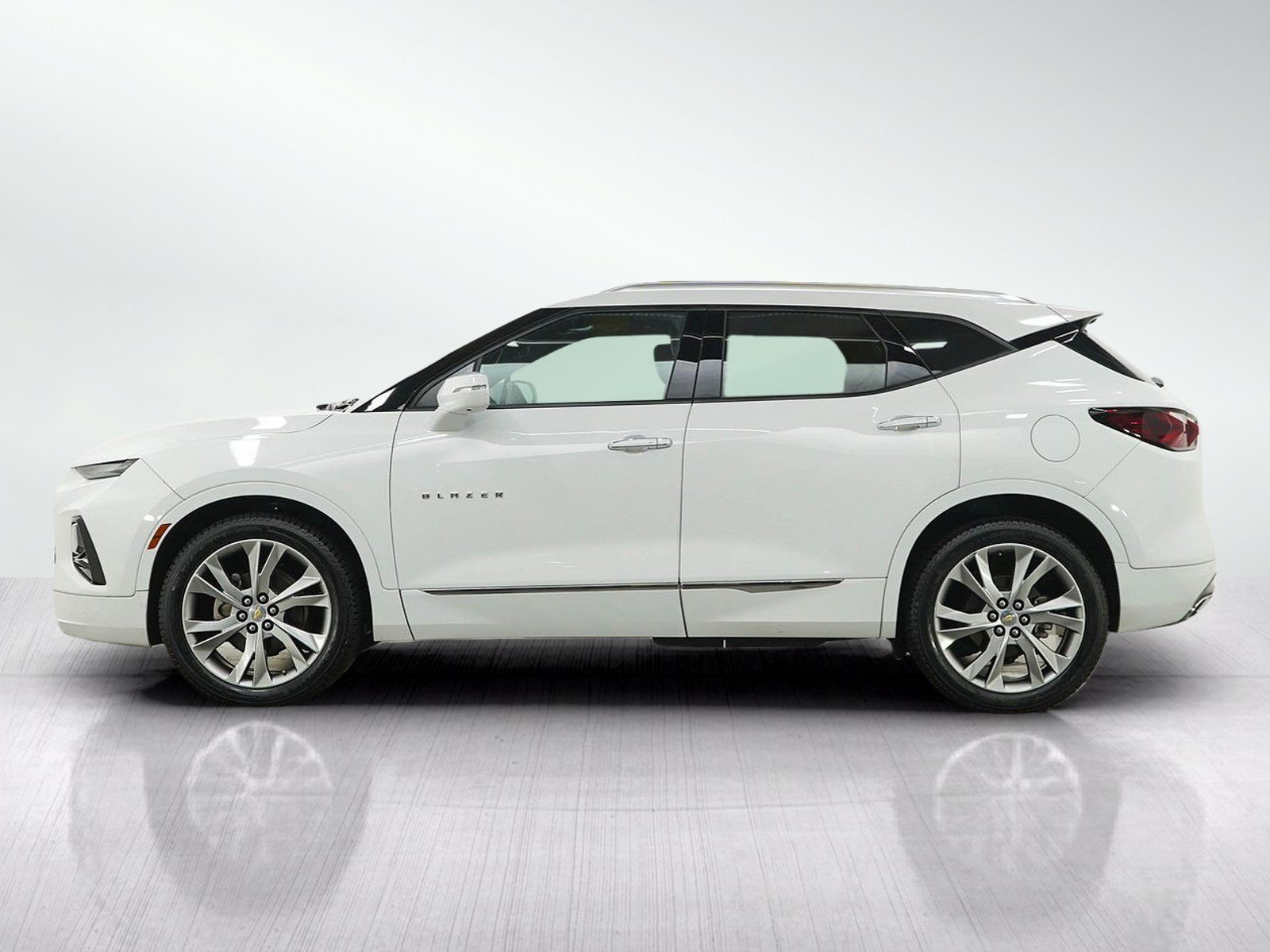 Used 2019 Chevrolet Blazer Premier with VIN 3GNKBKRS7KS650630 for sale in White Bear Lake, Minnesota