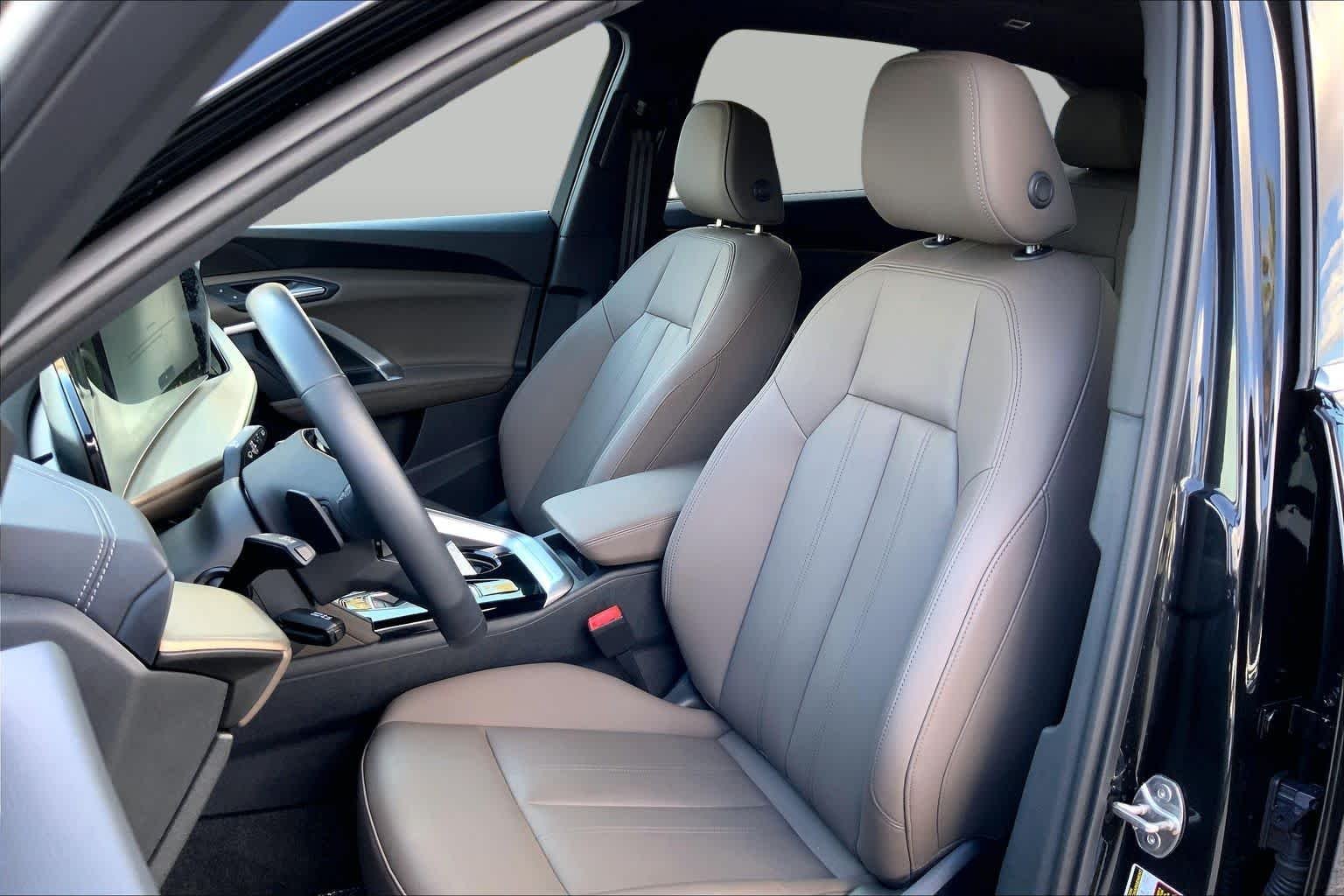 Used 2026 Arkona White Audi Premium image 8