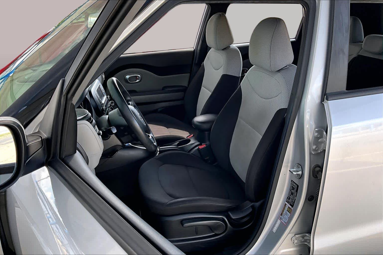 Used 2017 Bright Silver Kia Base image 8