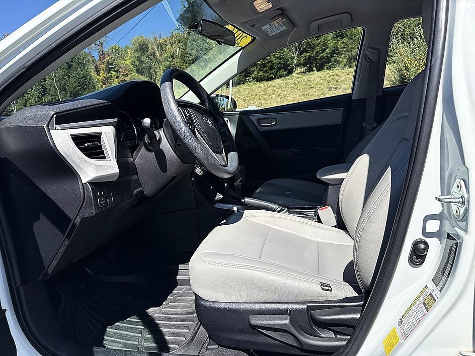 Used 2016 Super White Toyota LE image 11