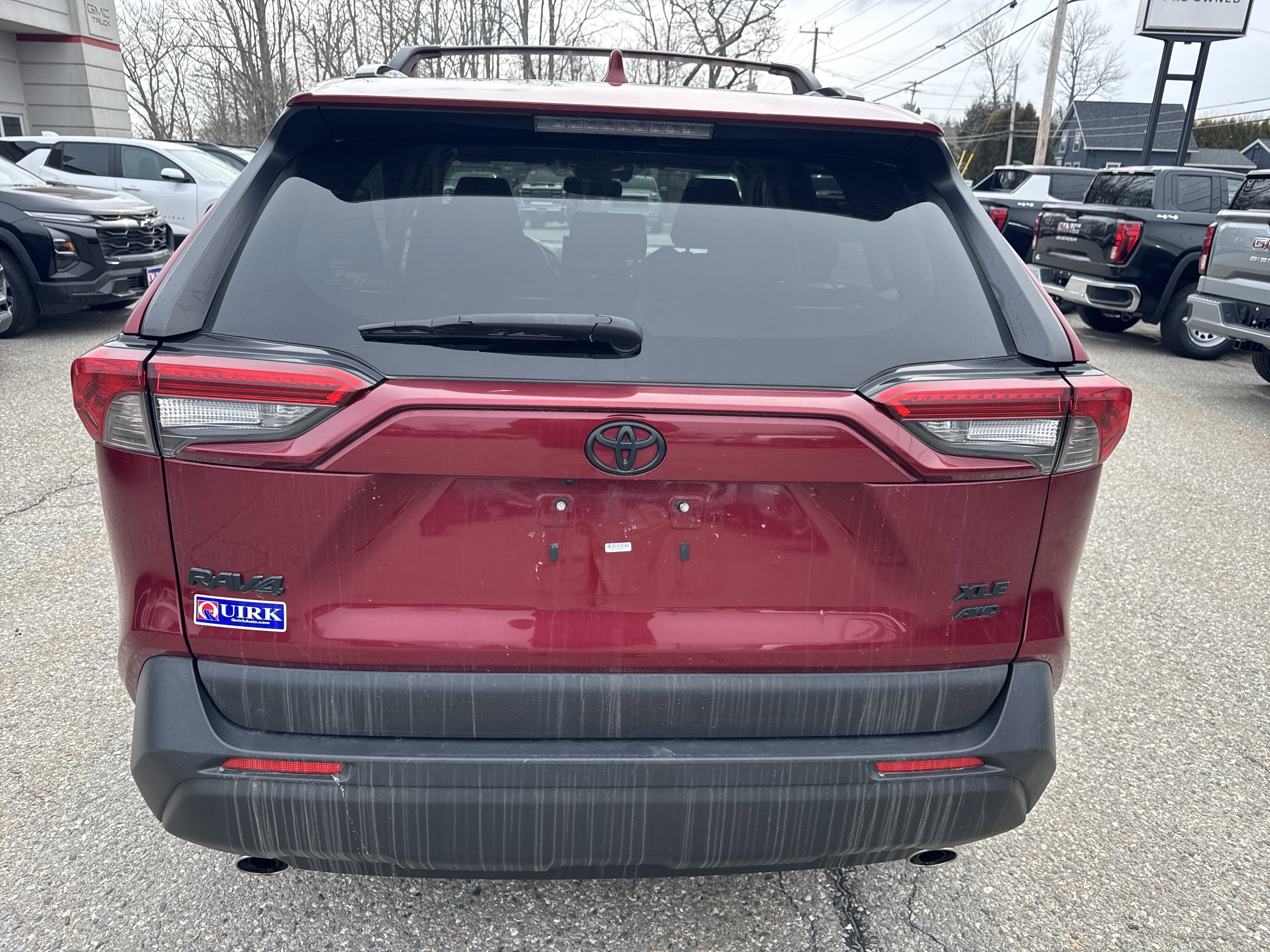 Used 2019 Ruby Flare Pearl Toyota XLE image 6