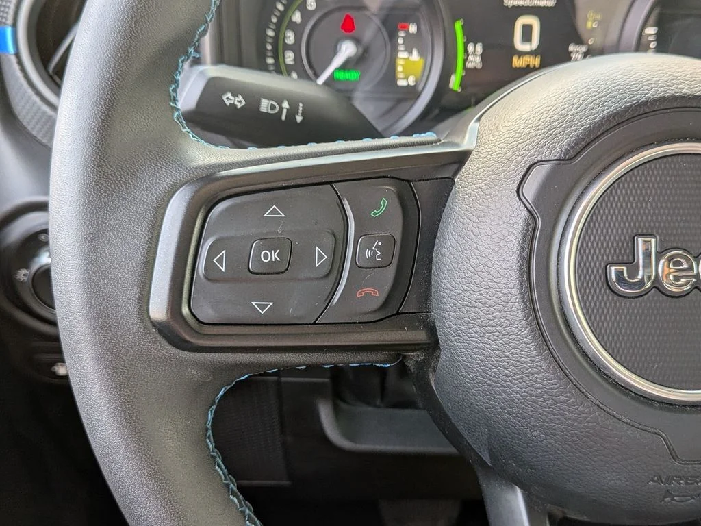 Used 2025 Gray Jeep Rubicon 4xe image 23