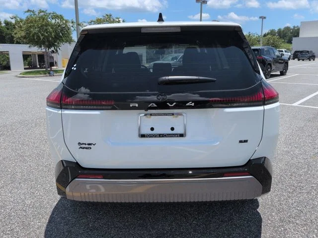 New 2026 Ice Cap Toyota SE image 5