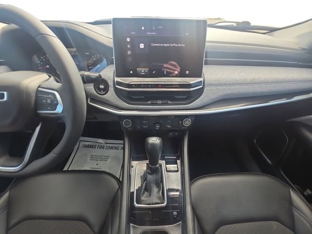 Used 2022 Blue Jeep Latitude image 11