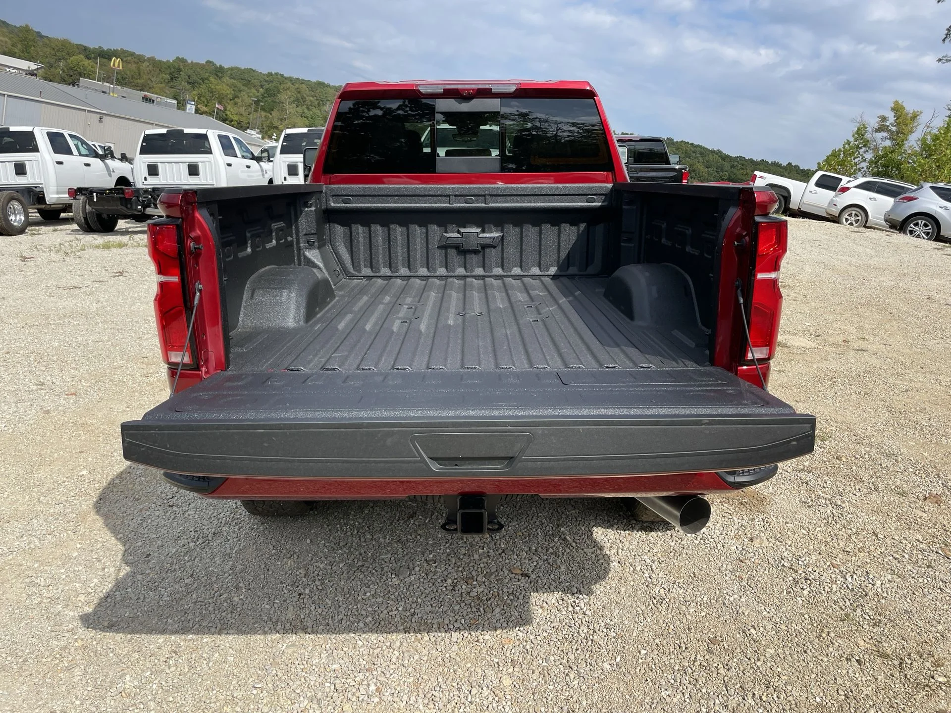 New 2025 Radiant Red Tintcoat Chevrolet High Country image 28