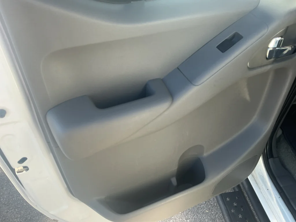 Used 2016 Glacier White Nissan SV image 17