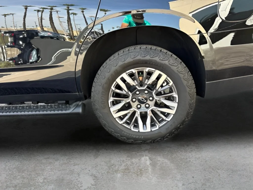 New 2026 Black Chevrolet Z71 image 28
