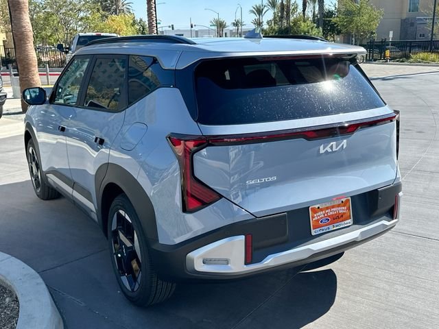 New 2027 Pale Gray Kia EX image 5