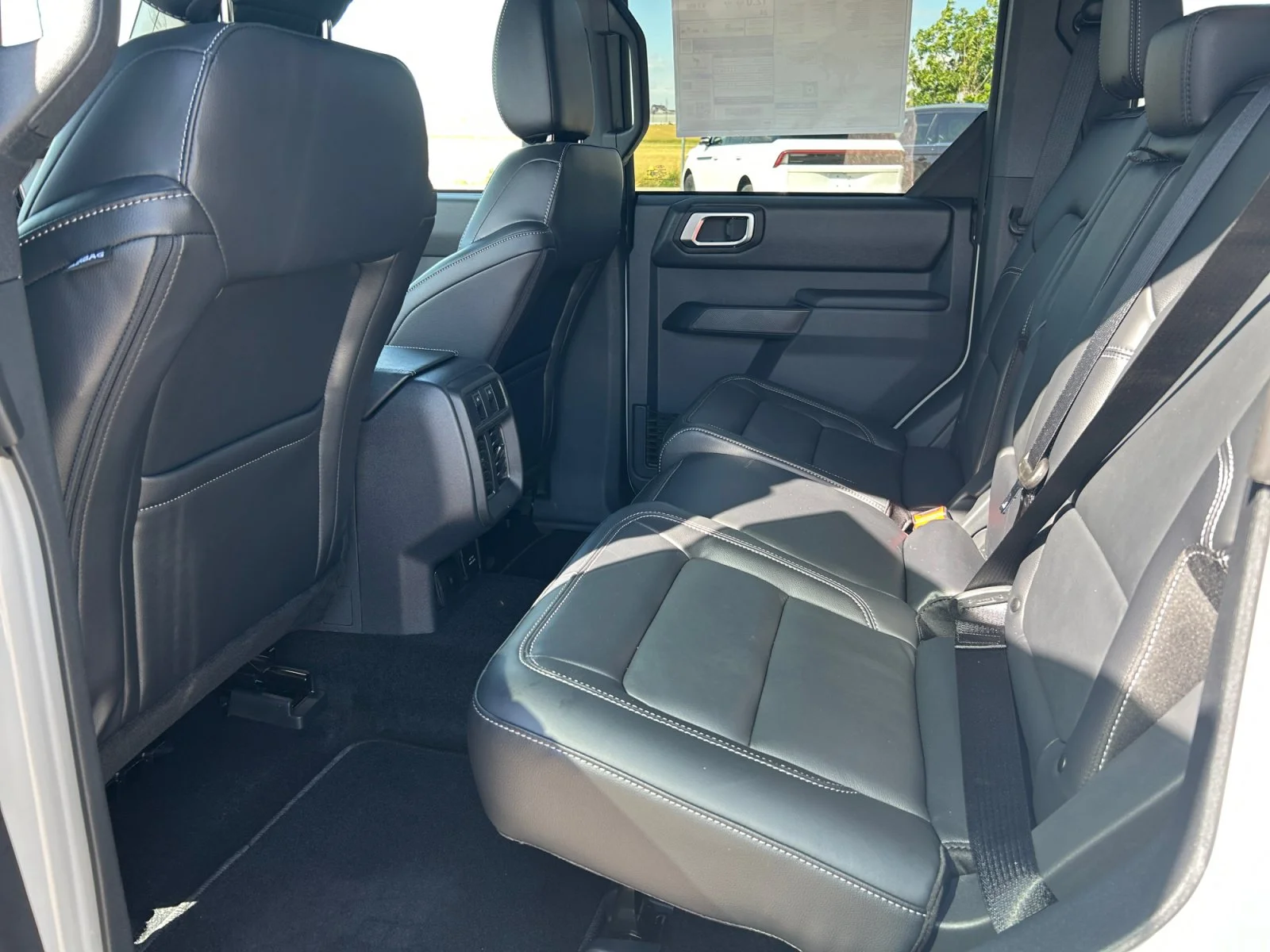 New 2026 Avalanche Grey Ford Outer Banks image 18