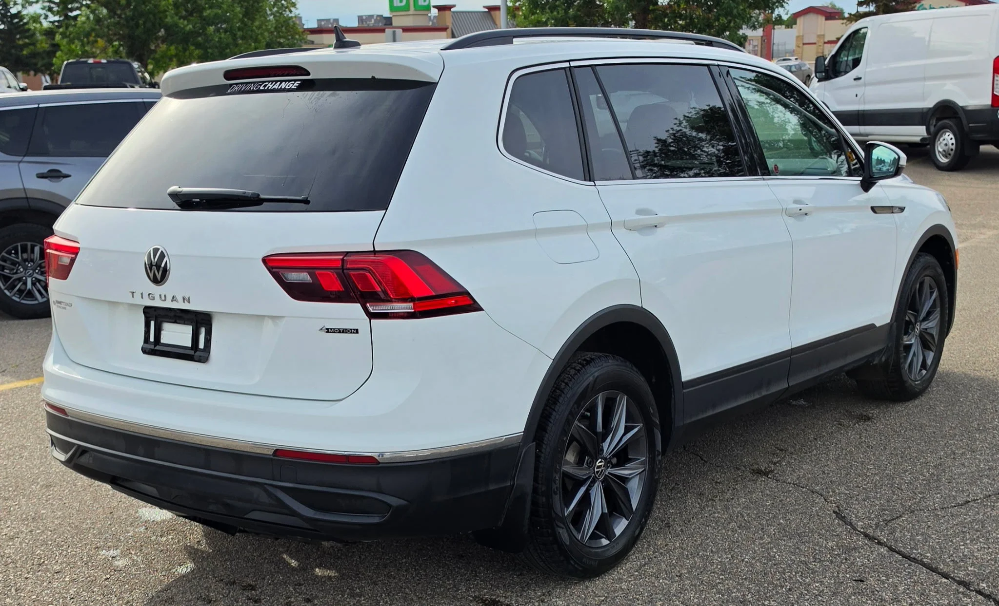 Used 2022 White Volkswagen Comfortline image 5