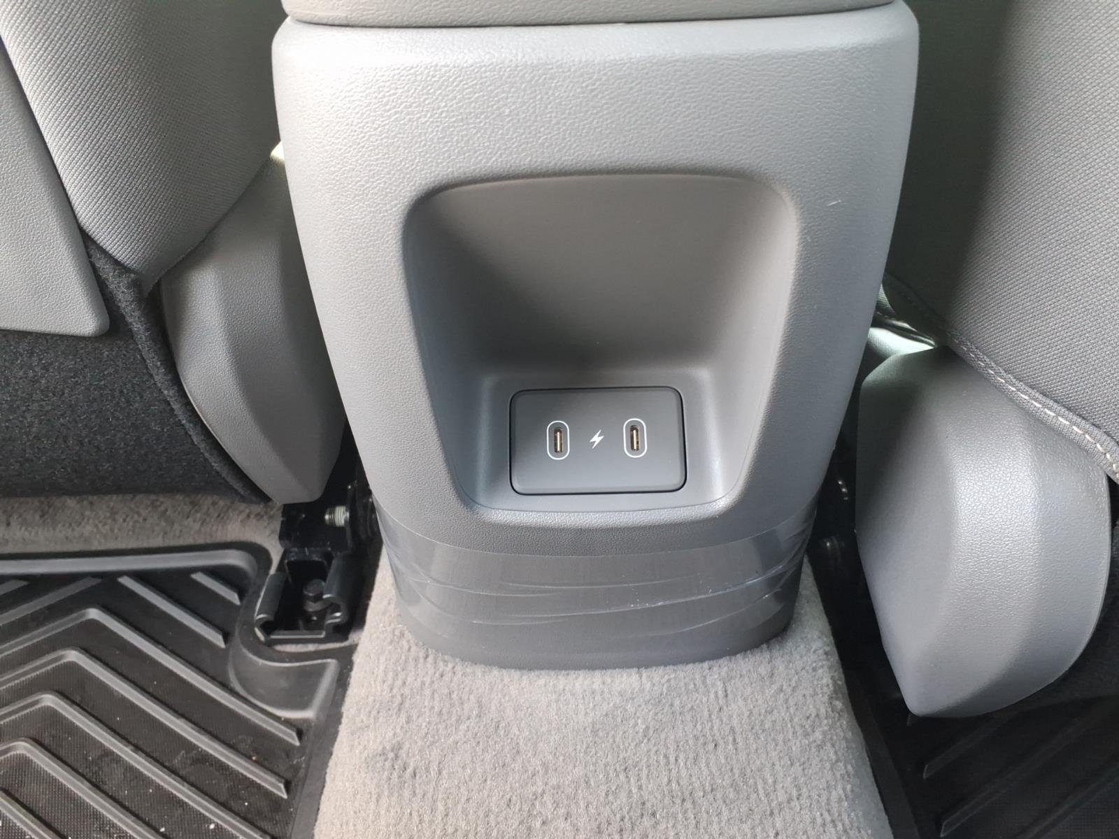 2024 Hyundai Elantra SEL - Photo 12