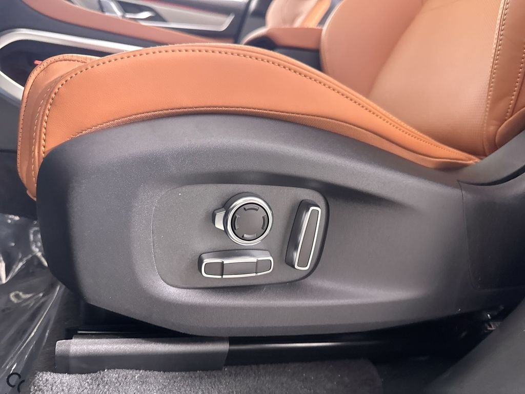 2026 Jaguar F-Pace R-Dynamic S - Photo 12