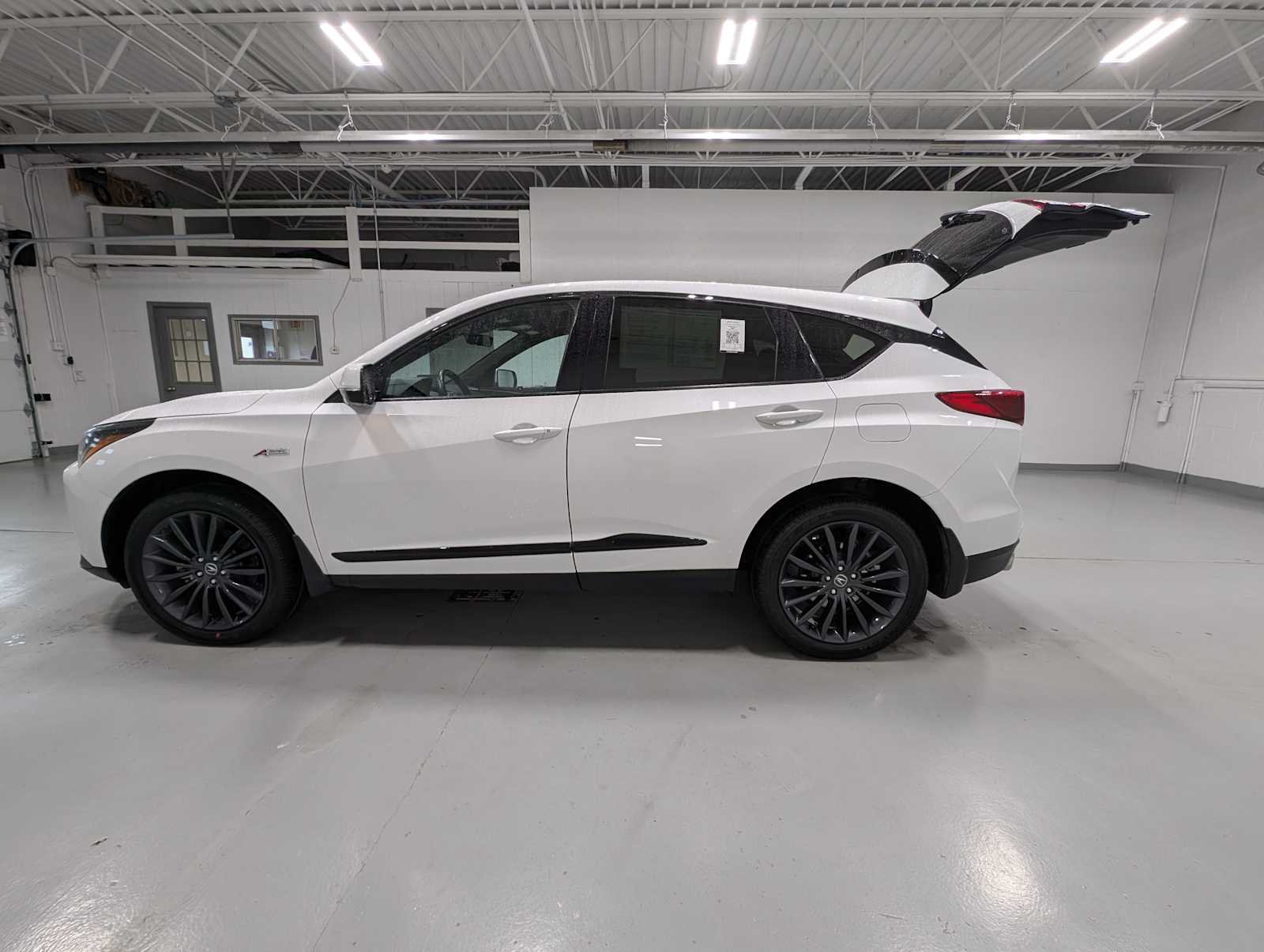 Used 2023 Platinum White Pearl Acura w/A-Spec Advance Package image 12