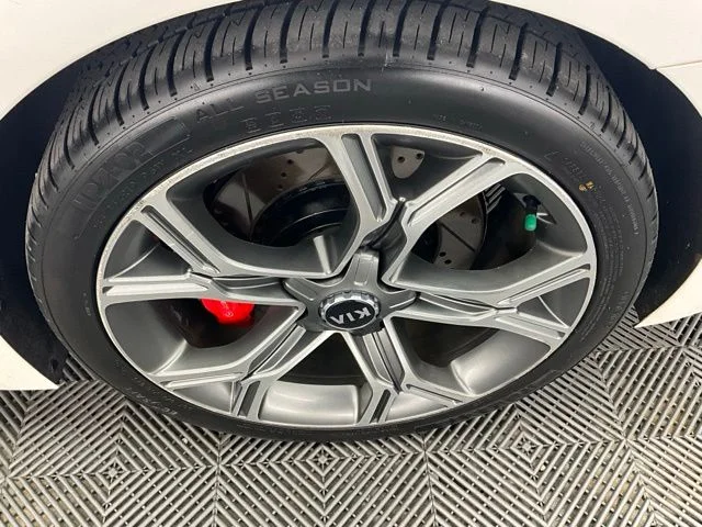 Used 2019 White Kia GT2 image 30