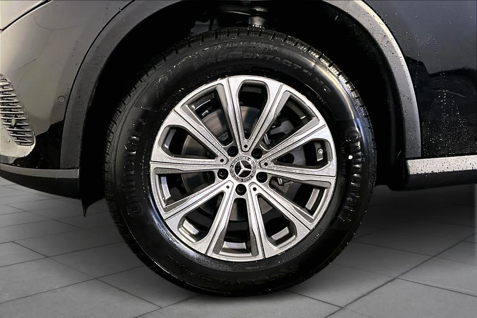 New 2026 040/Black Mercedes-Benz GLC 300 image 17