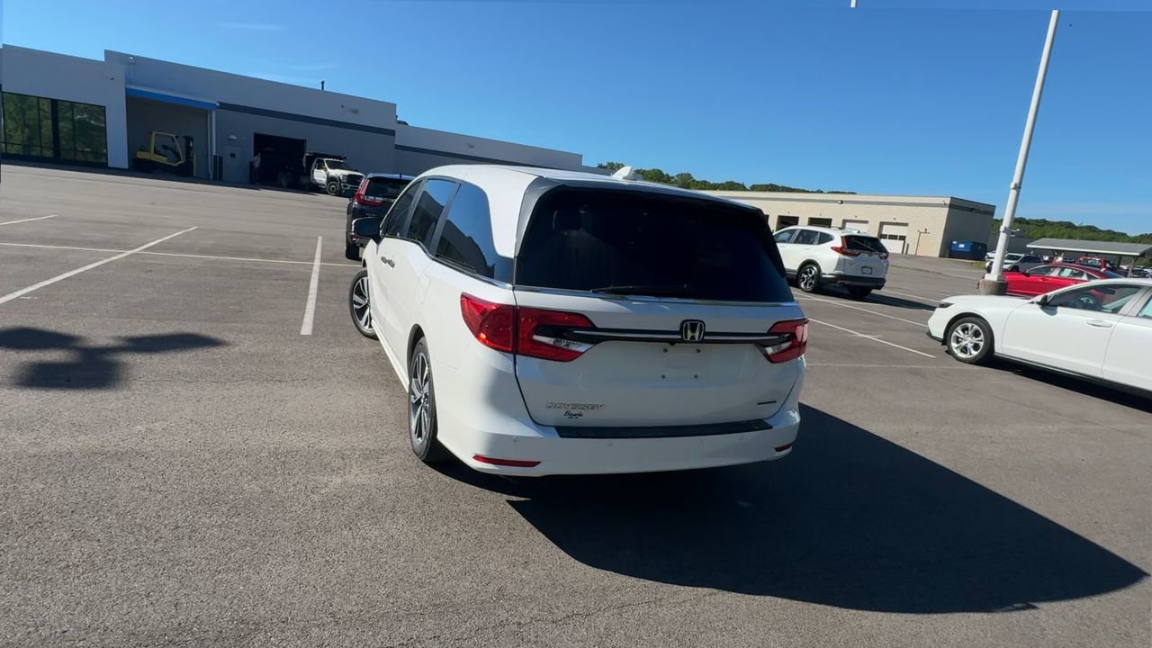 Used 2024 White Honda Touring image 7