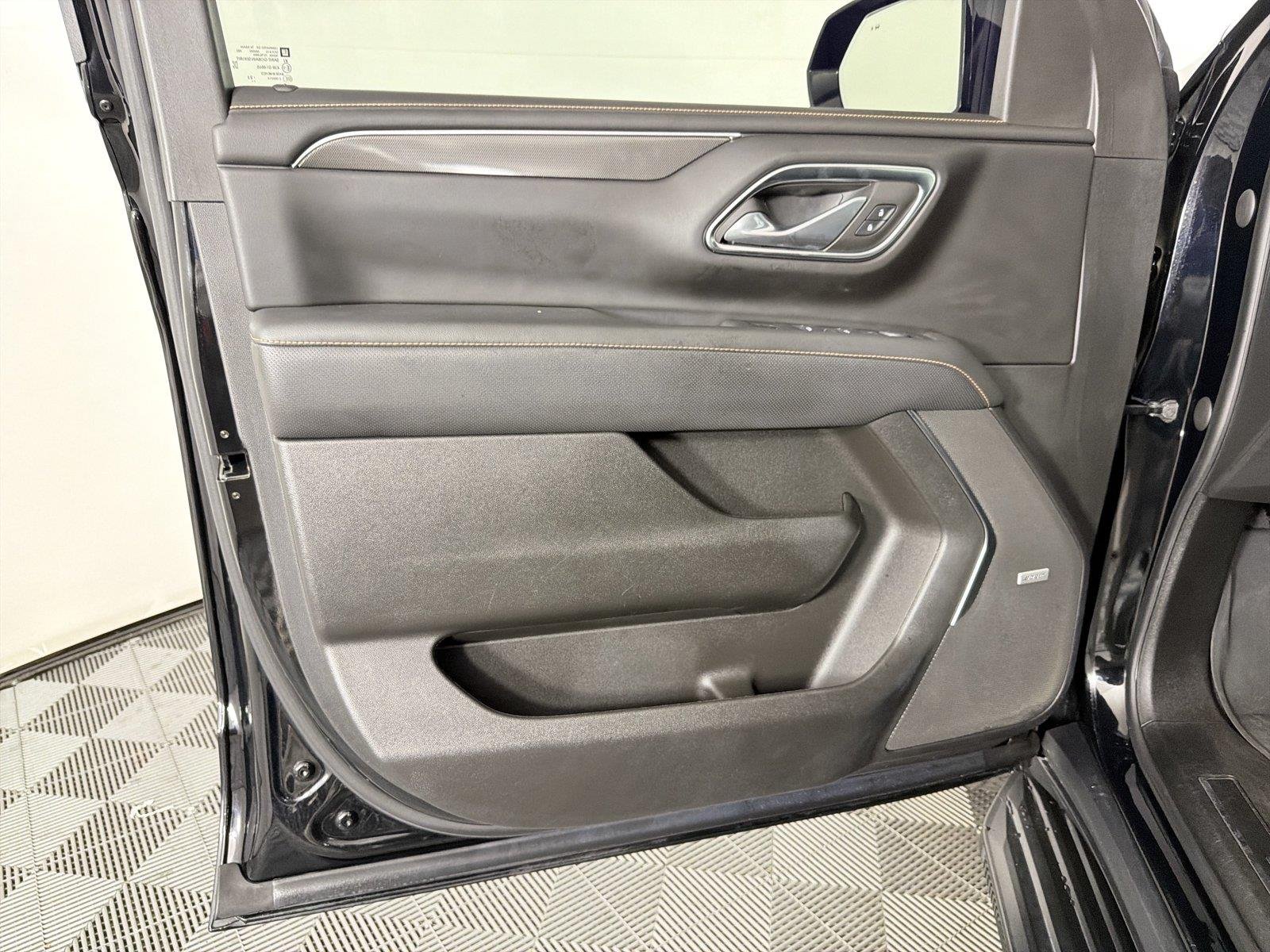 Certified Used 2023 Onyx Black GMC AT4 image 8