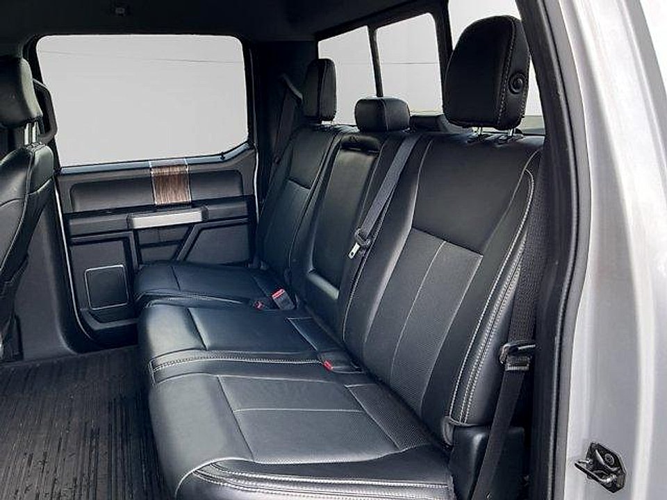Used 2019 Silver Ford LARIAT image 13