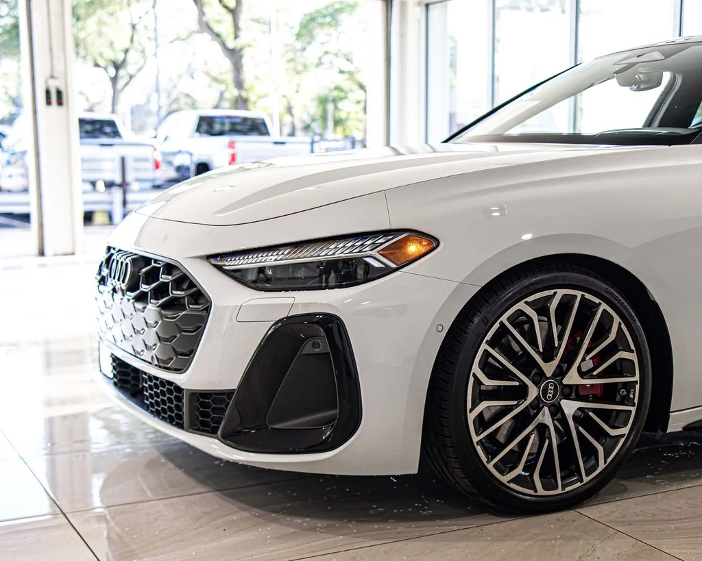Used 2025 White Audi 3.0T Premium Plus image 4