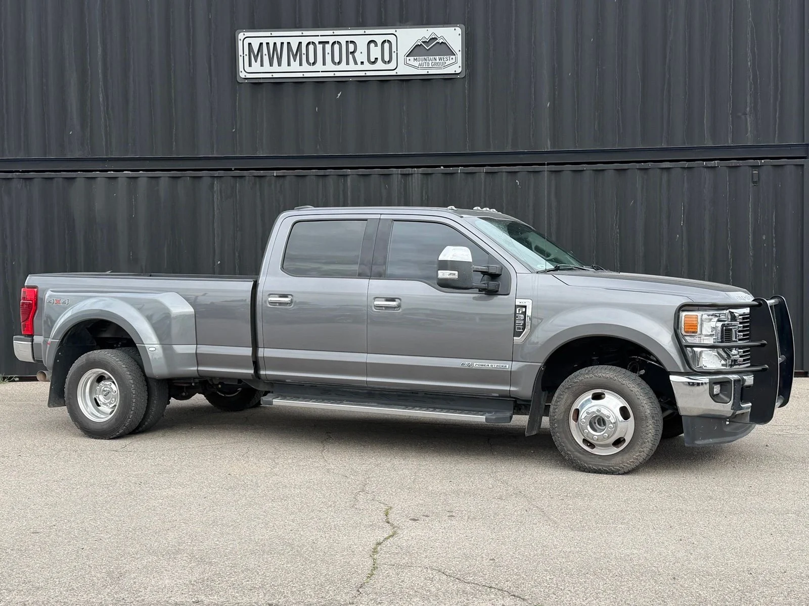 Used 2021 Gray Ford XLT image 1