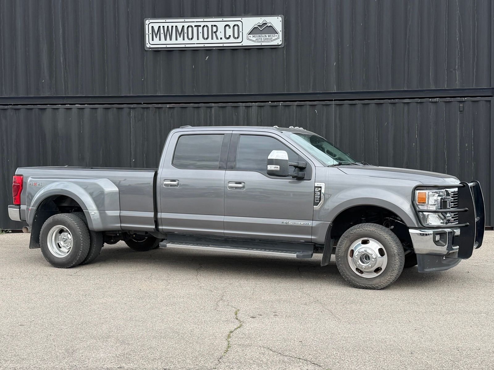 2021 Ford F-350 XLT 4x4 Crew Cab 8' Box DRW's photo