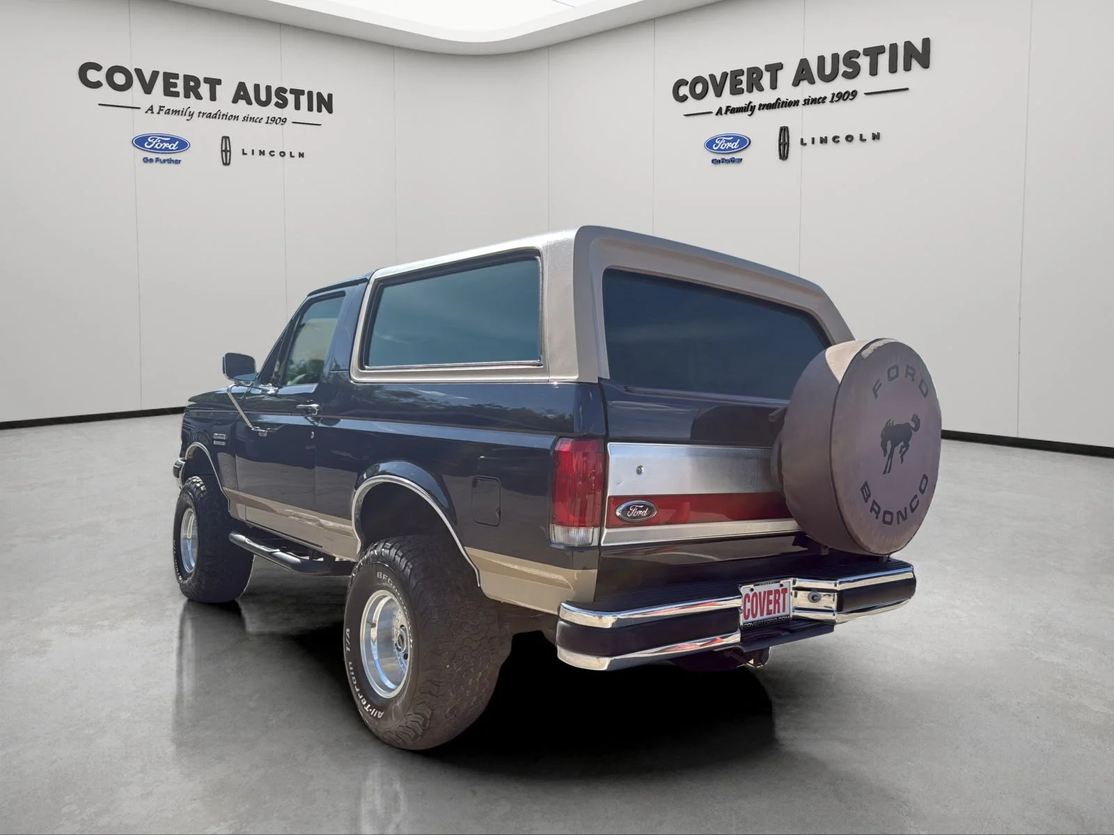 Used 1988  Ford XLT image 9