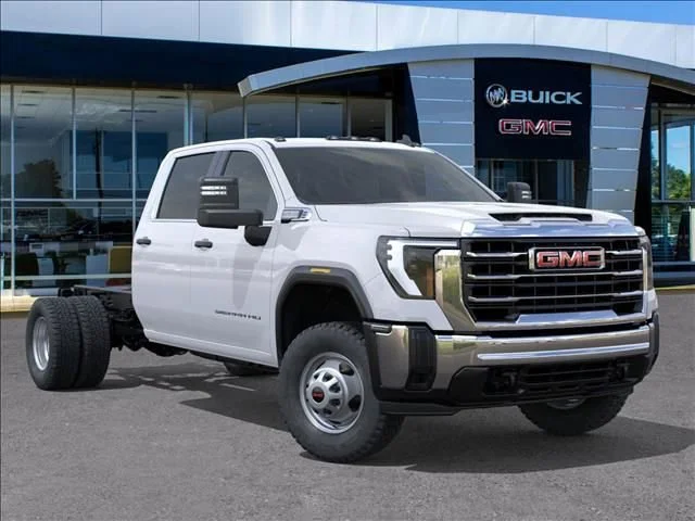 2025 GMC Sierra 3500 Chassis Cab Pro - Photo 7