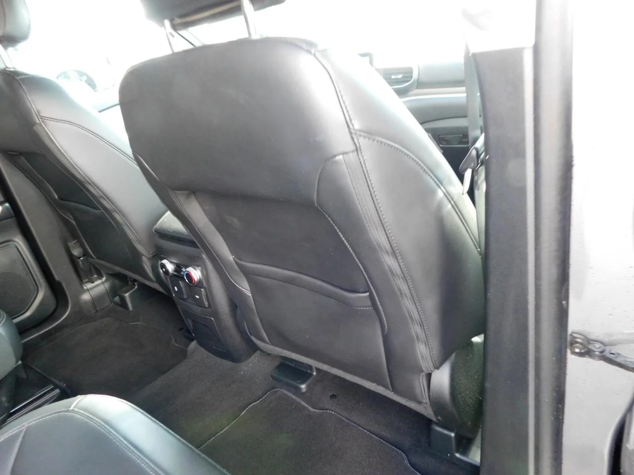 Used 2024 Carbonized Gray Metallic Ford XLT RWD image 13