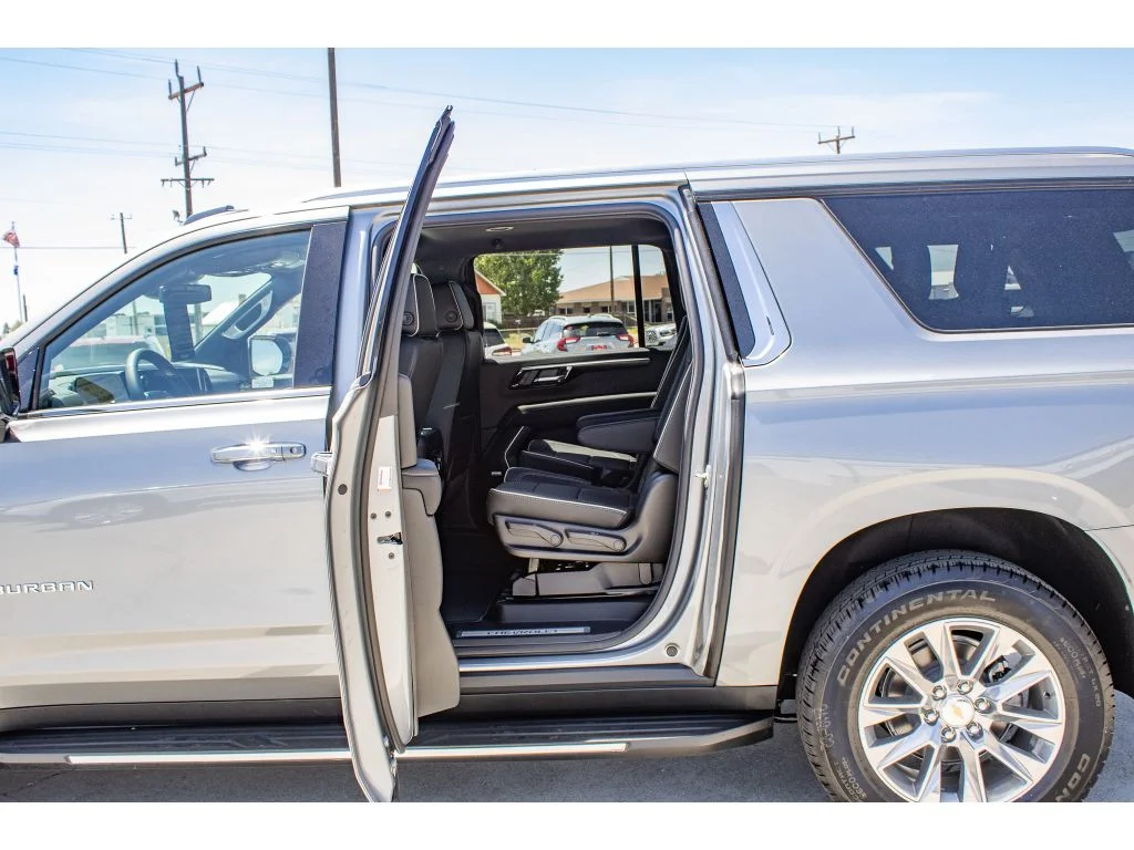 2026 Chevrolet Suburban Premier - Photo 22