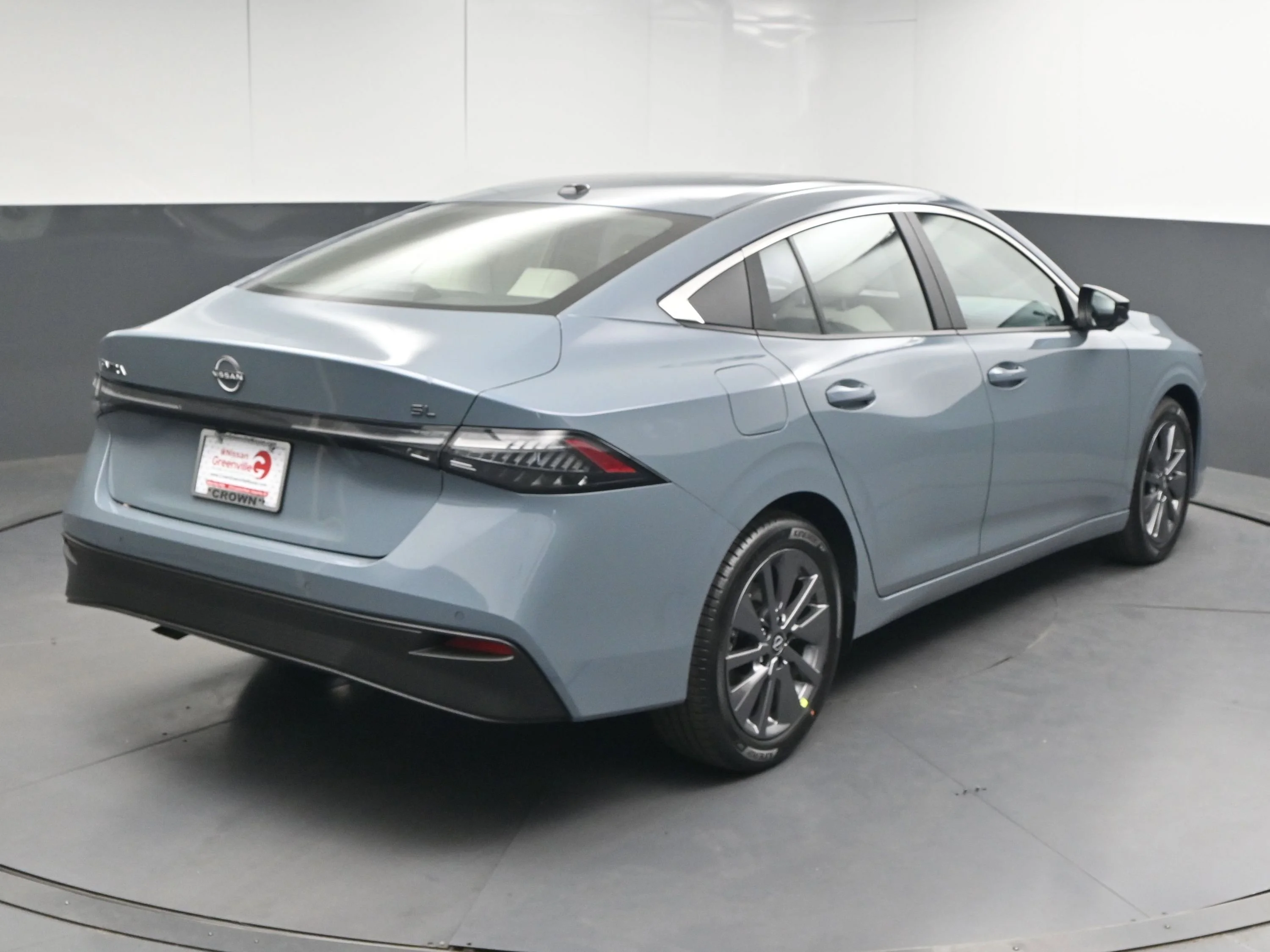 New 2026 Atlantic Gray Metallic Nissan SL image 7