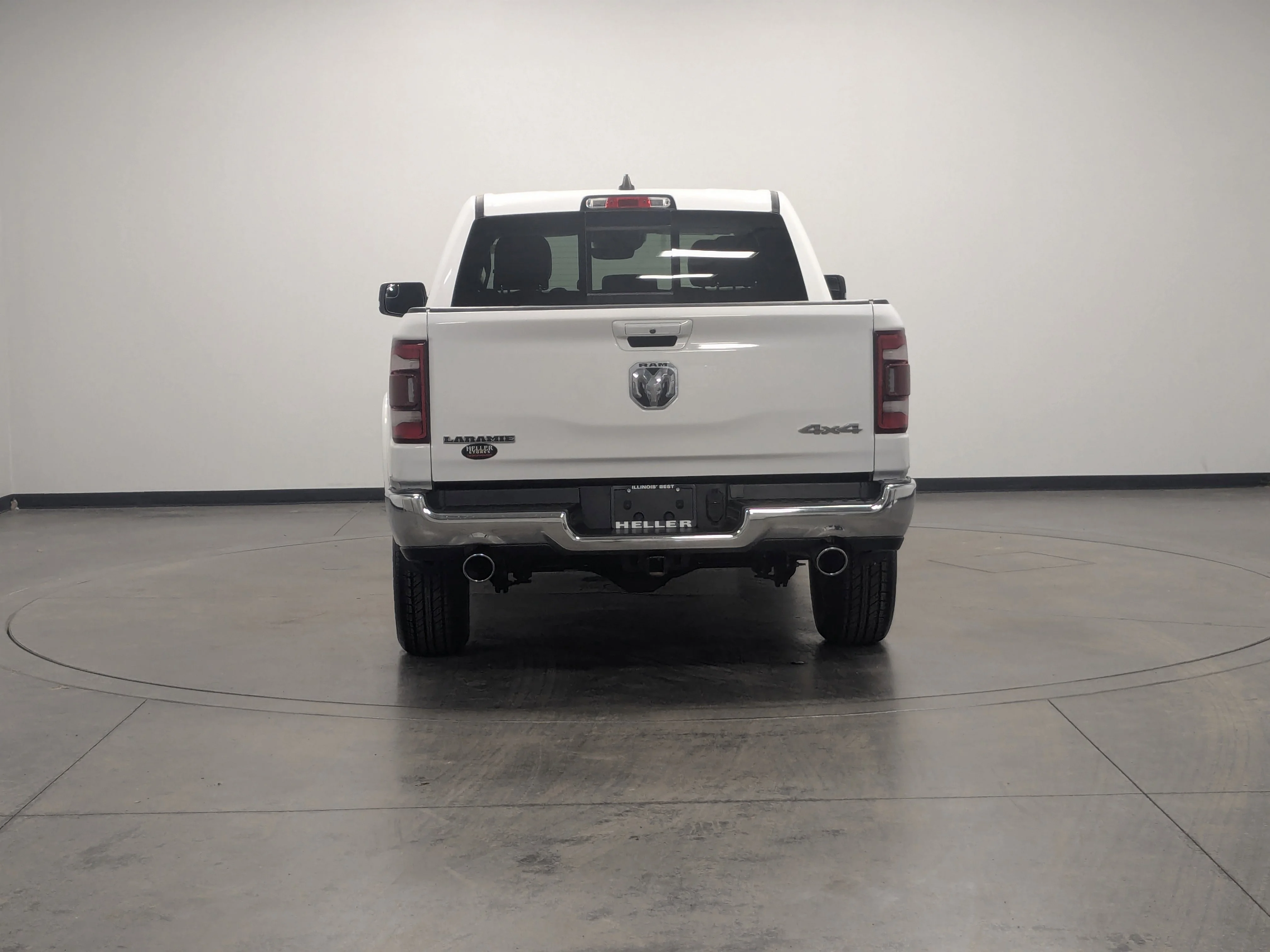 Used 2021 Bright White Clearcoat Ram Laramie image 7