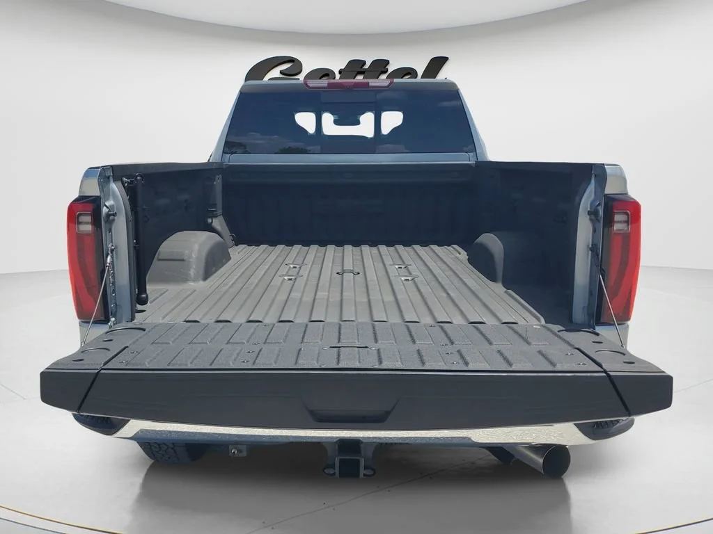 Certified Used 2025 Sterling Metallic GMC SLT image 12