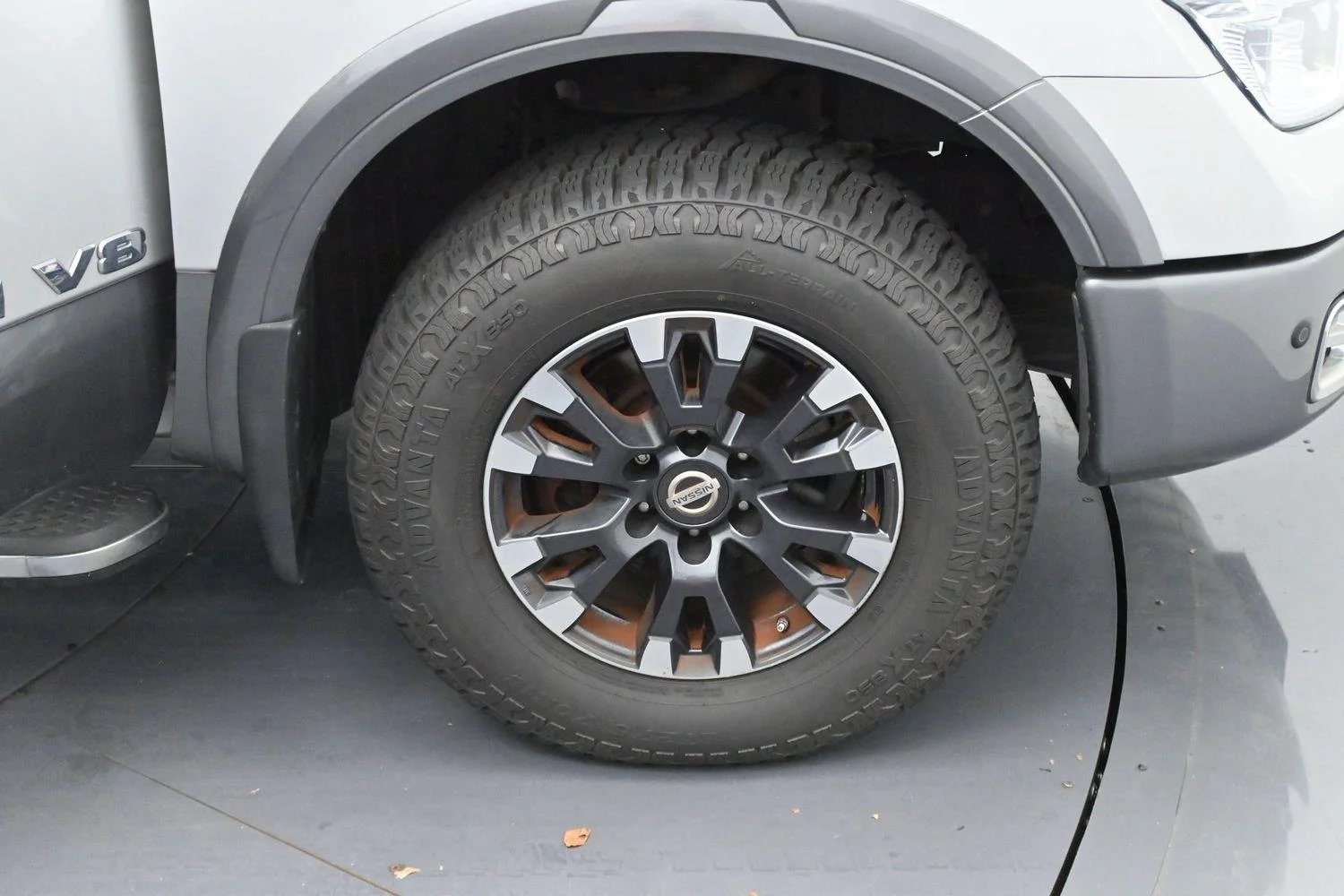 Used 2018 Brilliant Silver Nissan PRO-4X image 35