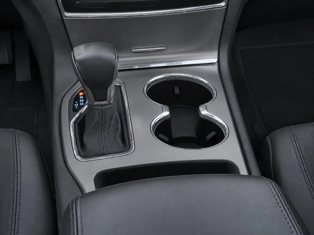 Used 2020 White Jeep Altitude image 31