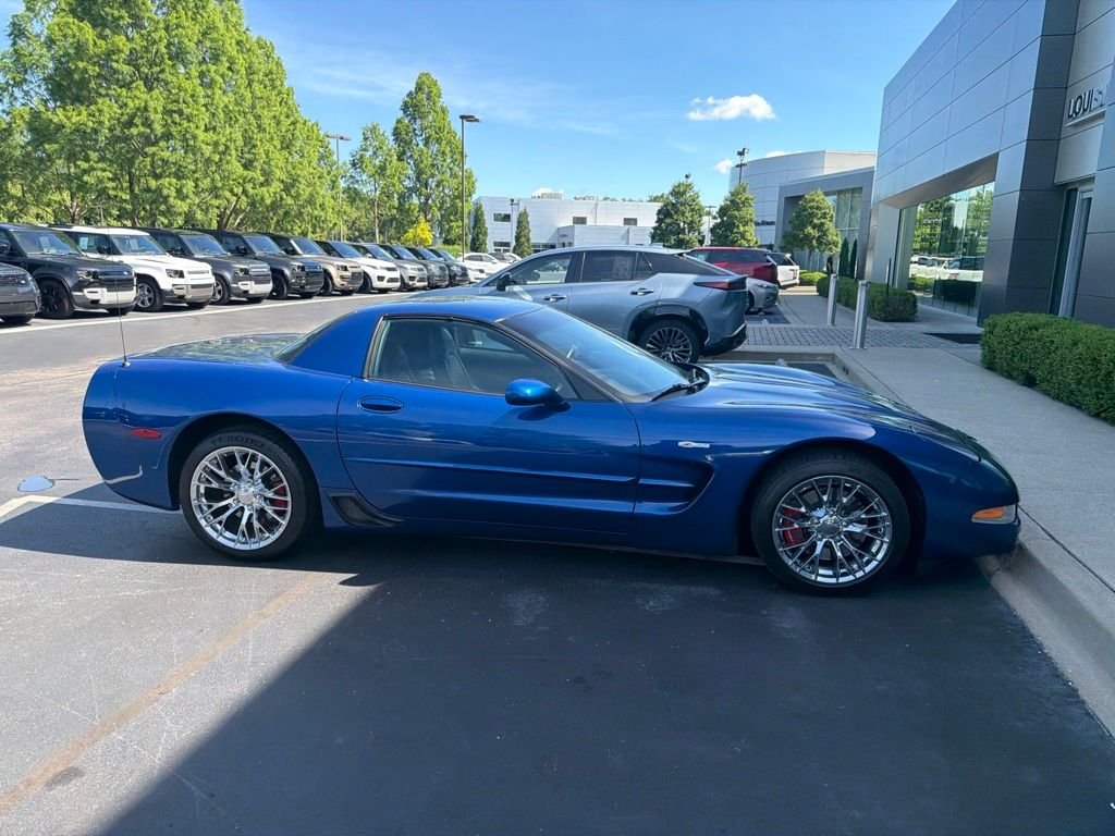 Used 2002 Electron Blue Metallic Chevrolet Z06 image 9