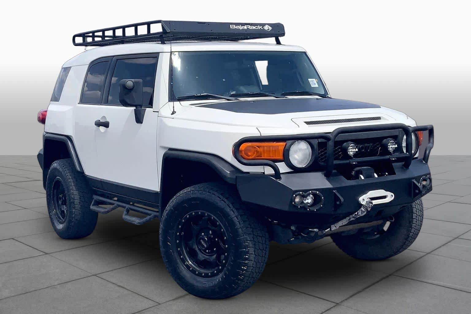 Pre-Owned 2014 Toyota FJ Cruiser