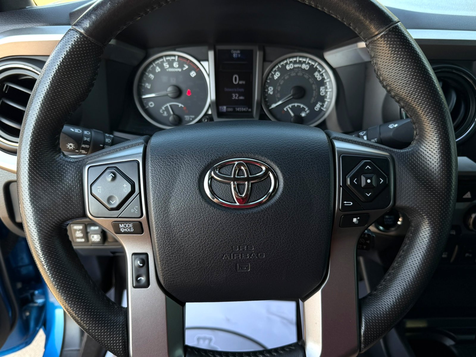 Used 2017 Blazing Blue Pearl Toyota Limited image 23