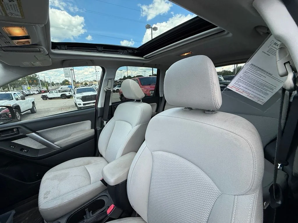 Used 2017 Red Subaru 2.5i Premium image 13