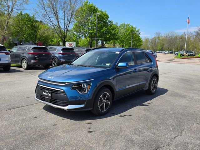 New 2026 Mineral Blue Kia EX image 3