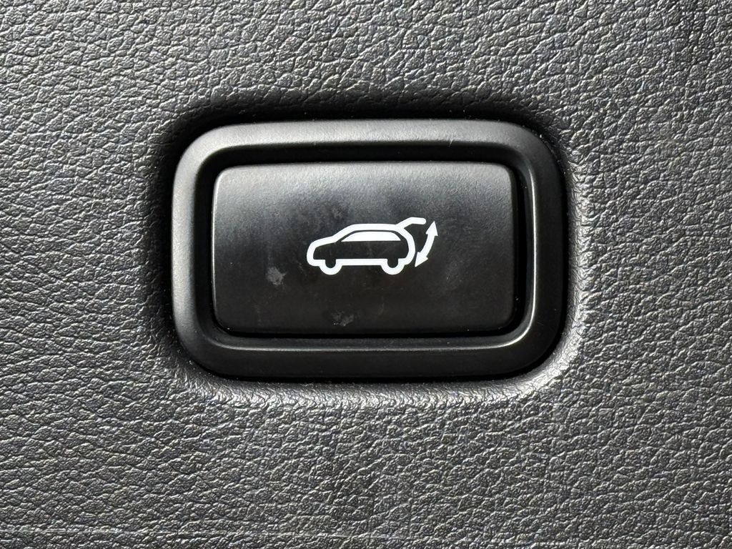 Used 2023 White Hyundai SEL image 53