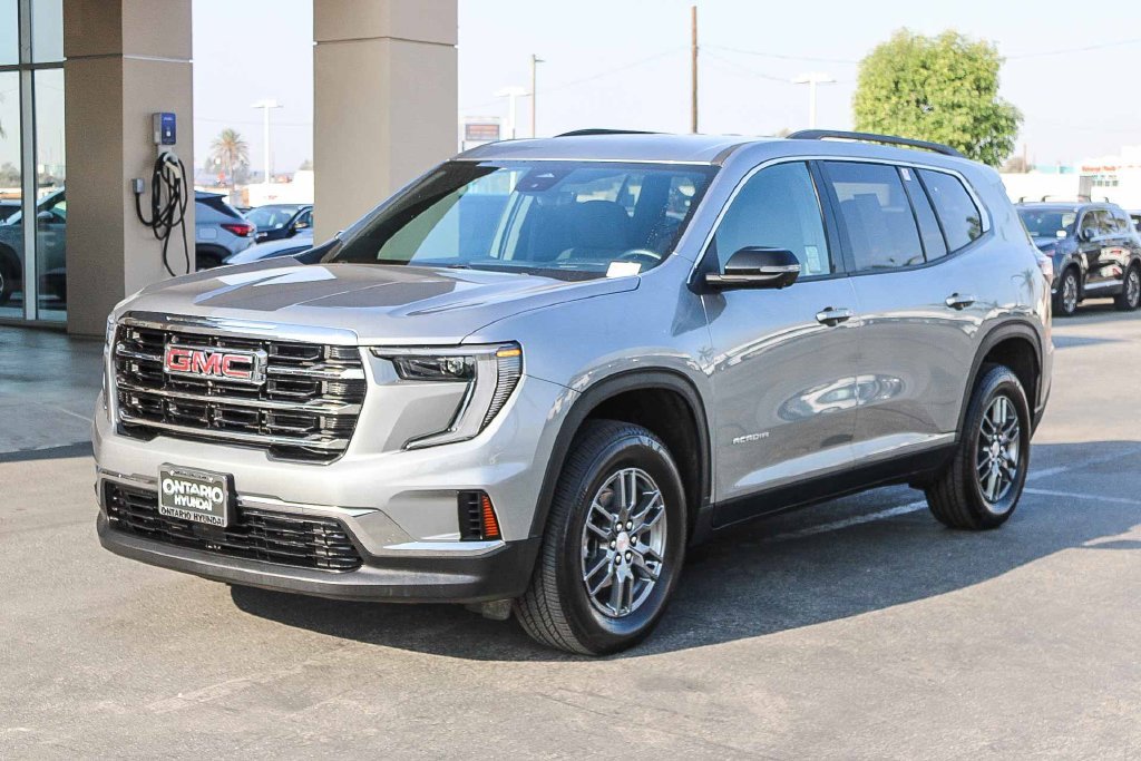 2026 GMC Acadia Elevation - Photo 3